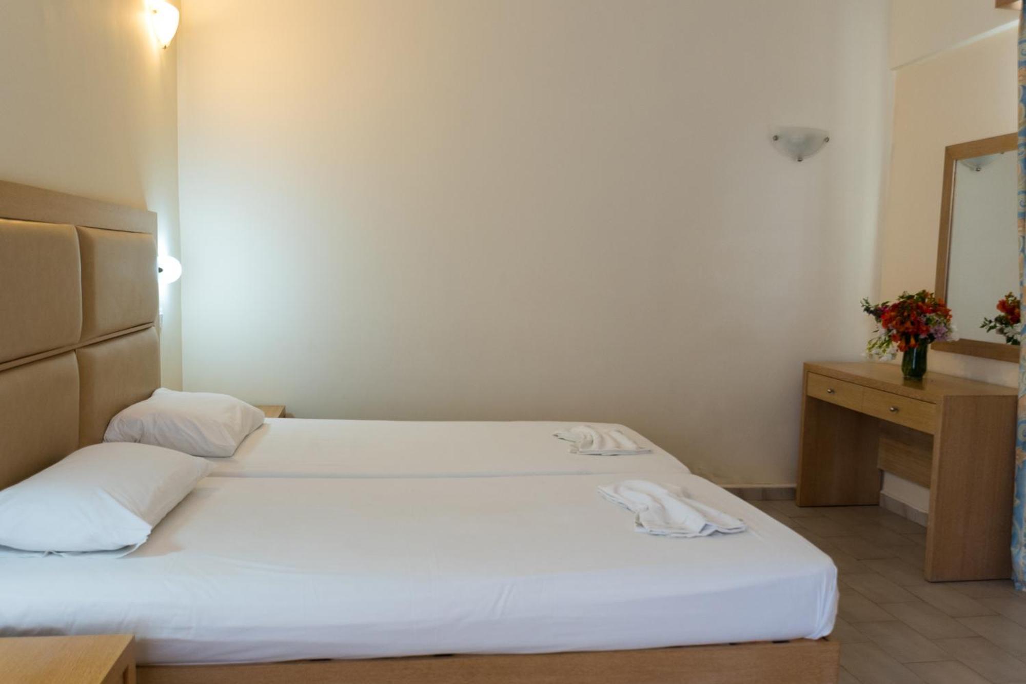 Amaryllis Front Beach Hotel Lardos Ngoại thất bức ảnh